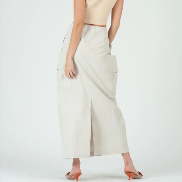 LUCCA LIGHTWEIGHT PERFORMANCE COTTON POLY CARGO MAXI SKIRT KHAKI SIZE MEDIUM NWT - Picture 2 of 10